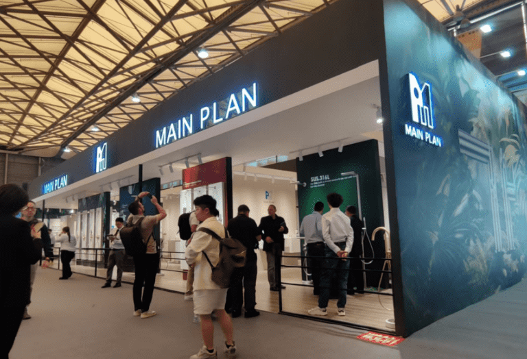 MAIN PLAN booth
